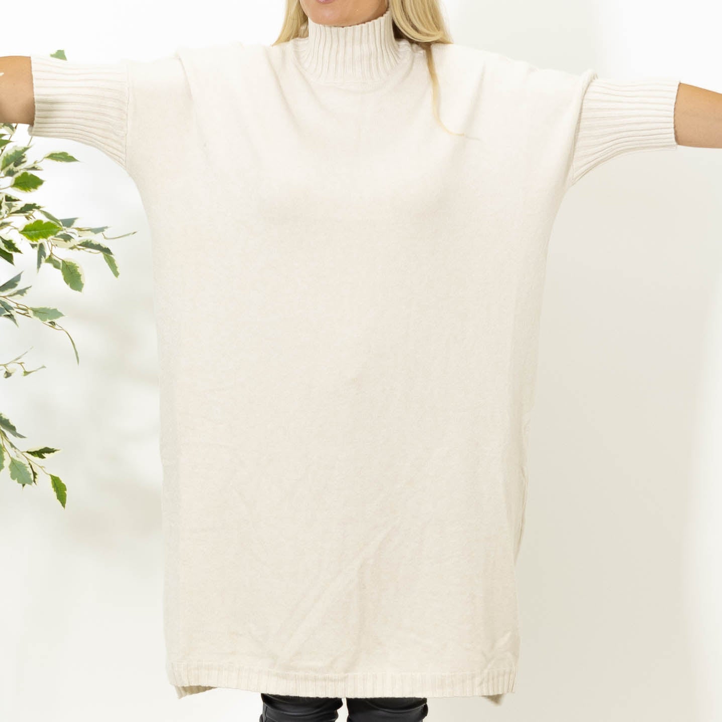 Gudrun kortærmet strikkjole, Beige