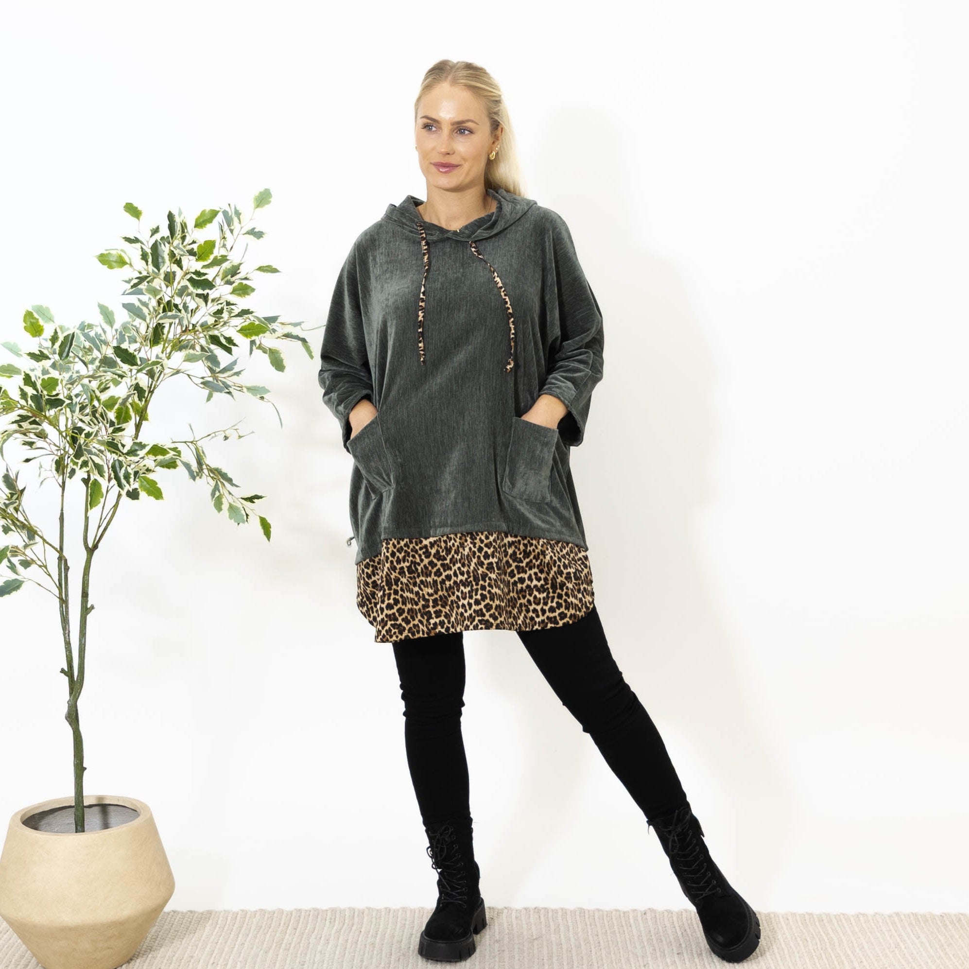 Tara leo hoodie, Khaki