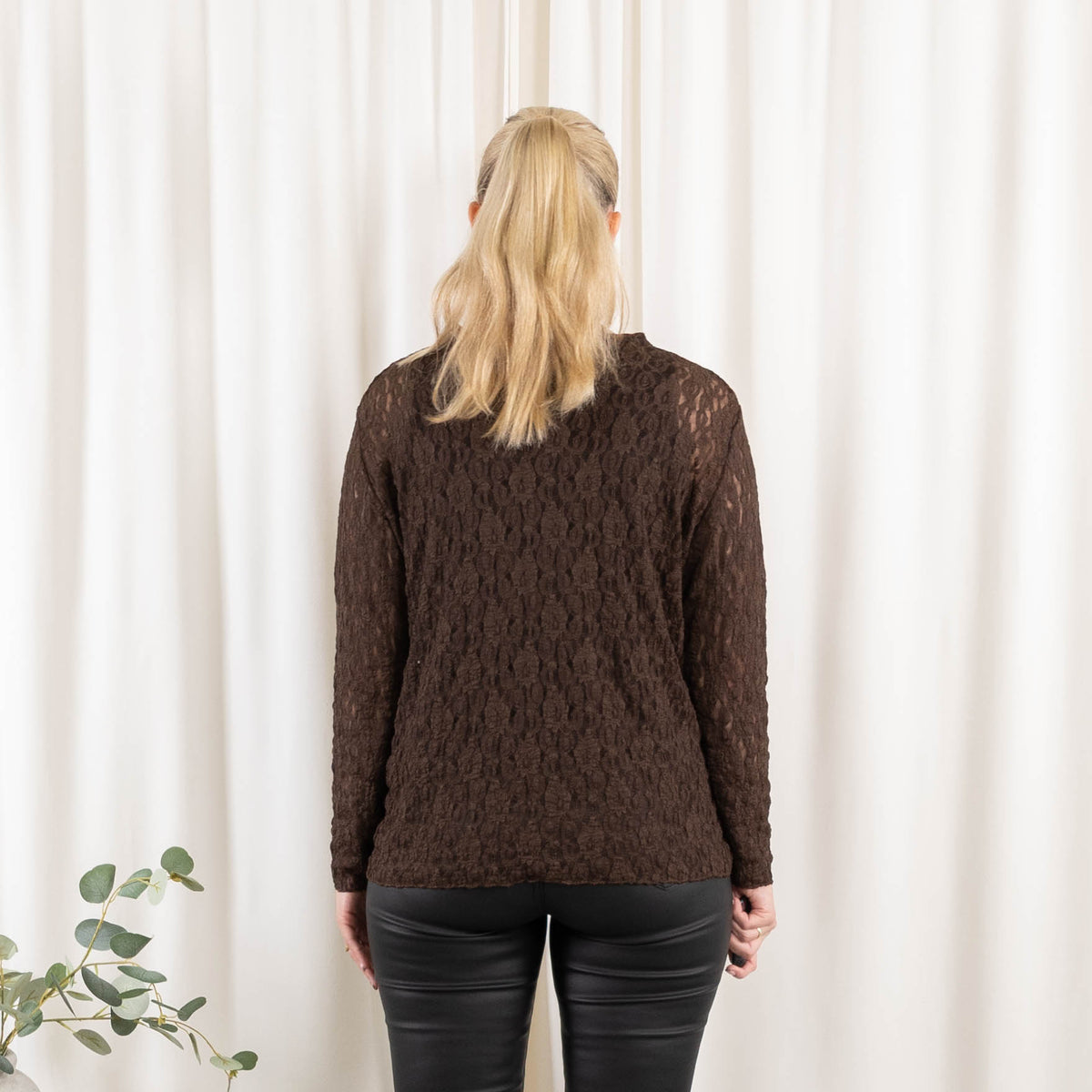 Carla lace overdel, Choko