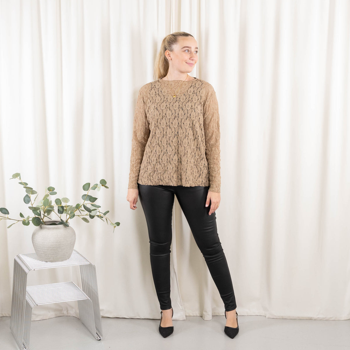 Carla lace overdel, Beige