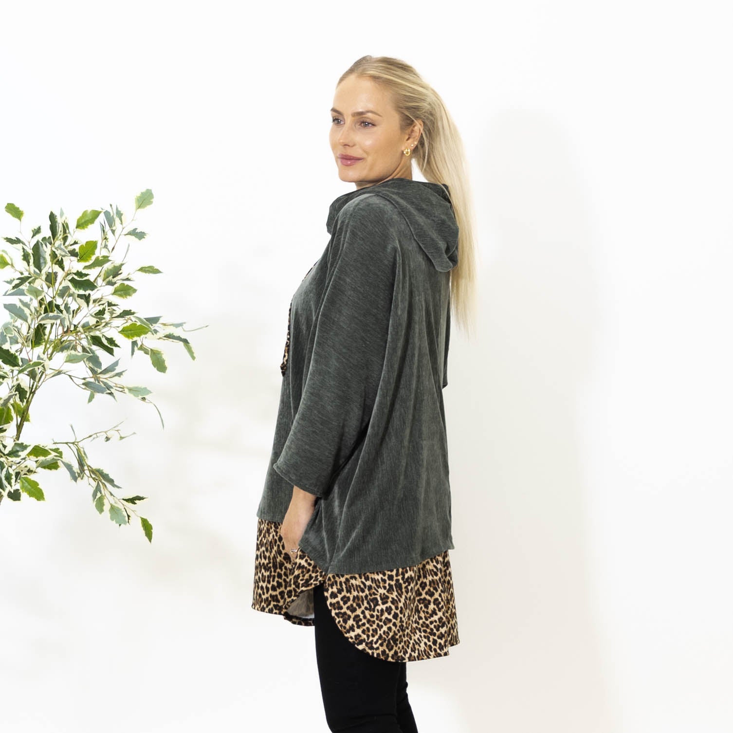 Tara leo hoodie, Khaki