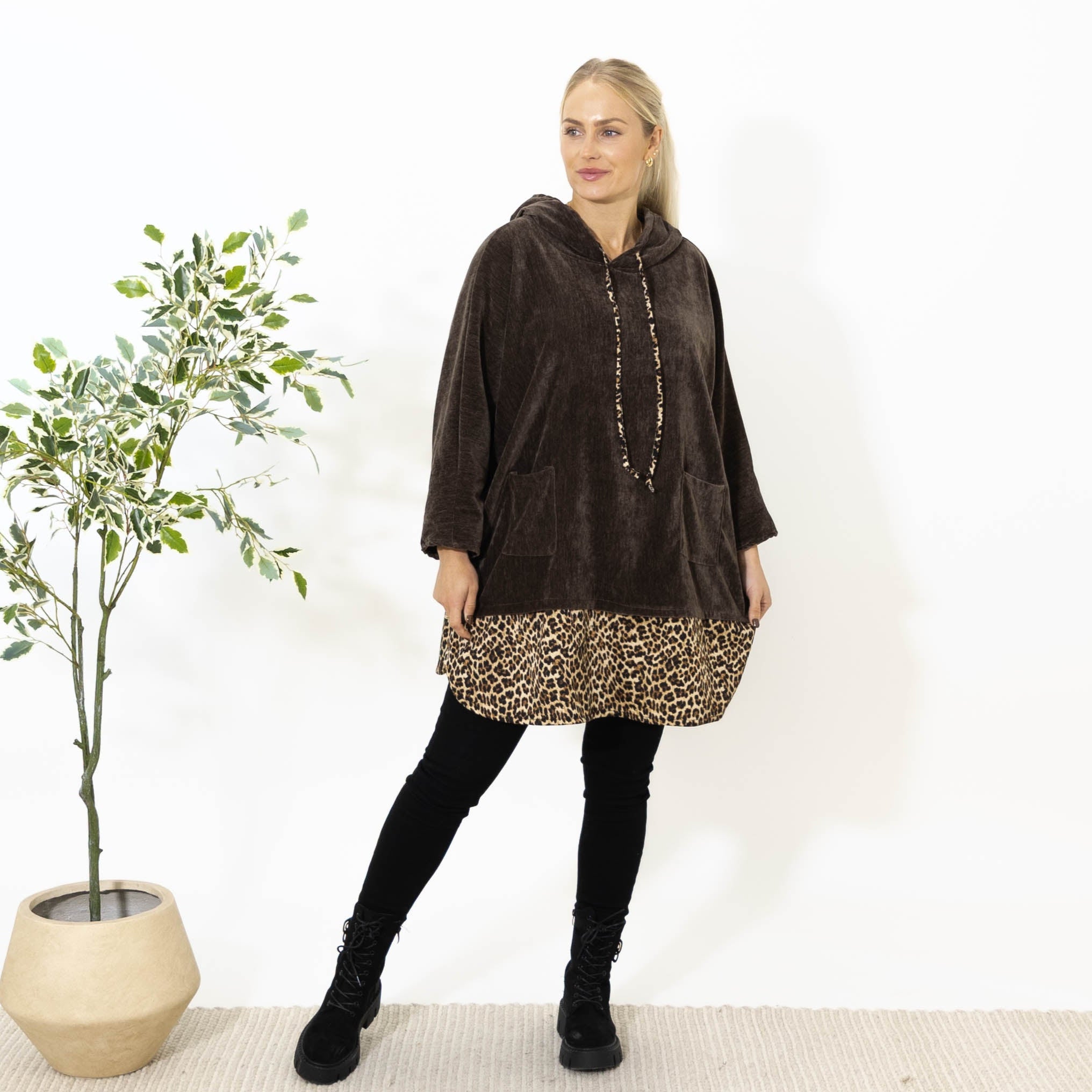 Tara leo hoodie, Choko