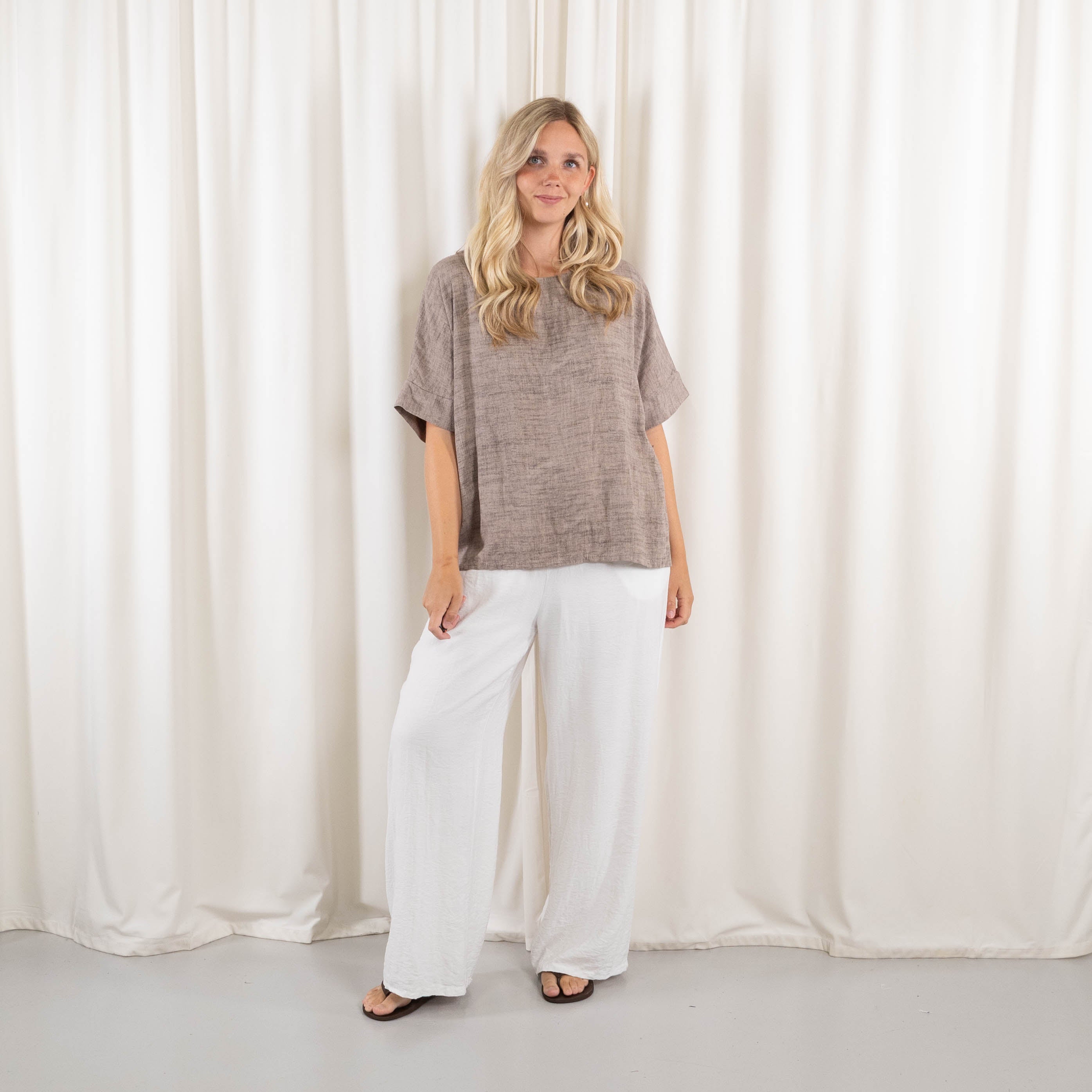 Kirstine overdel, Taupe