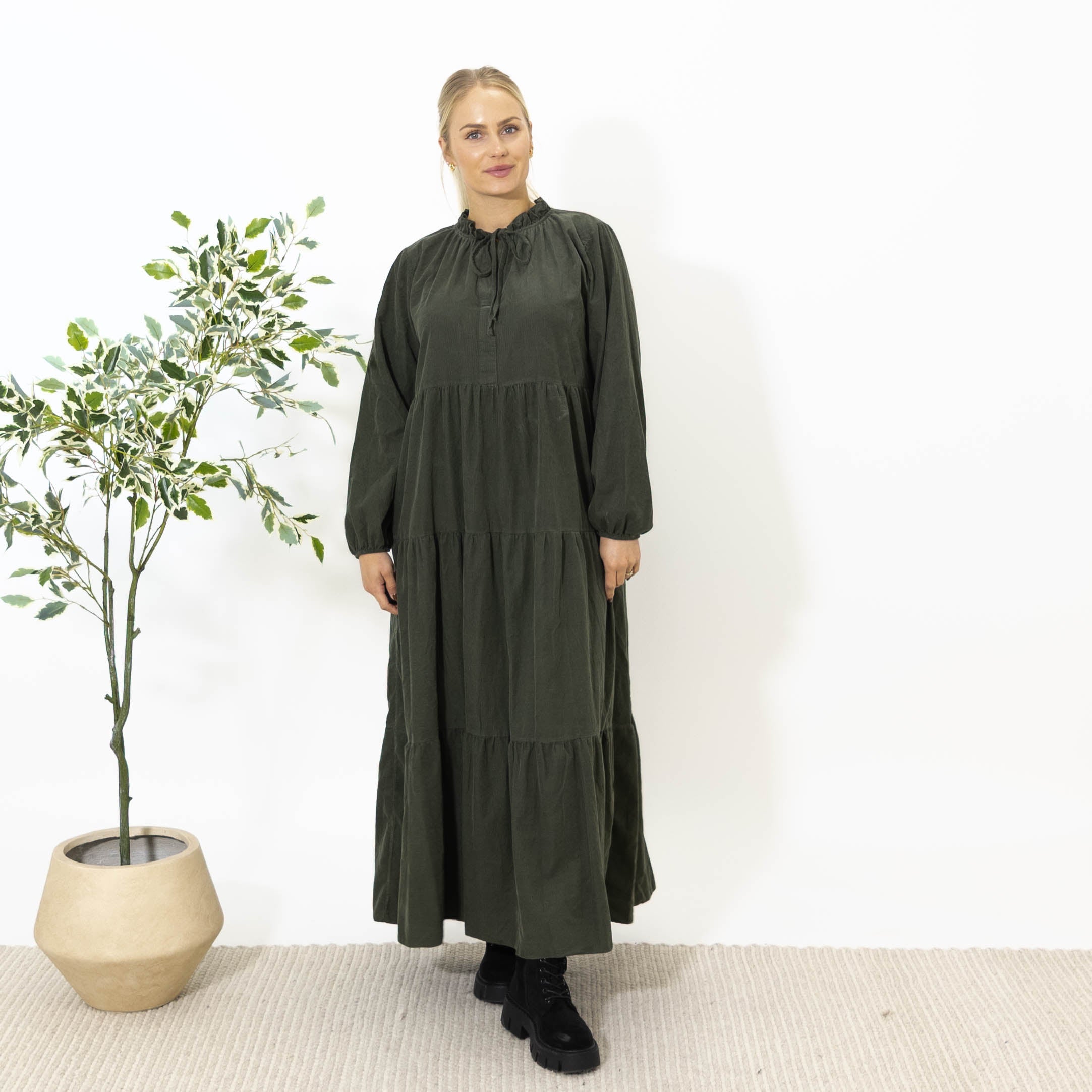 Alva babyfløjlskjole, Khaki