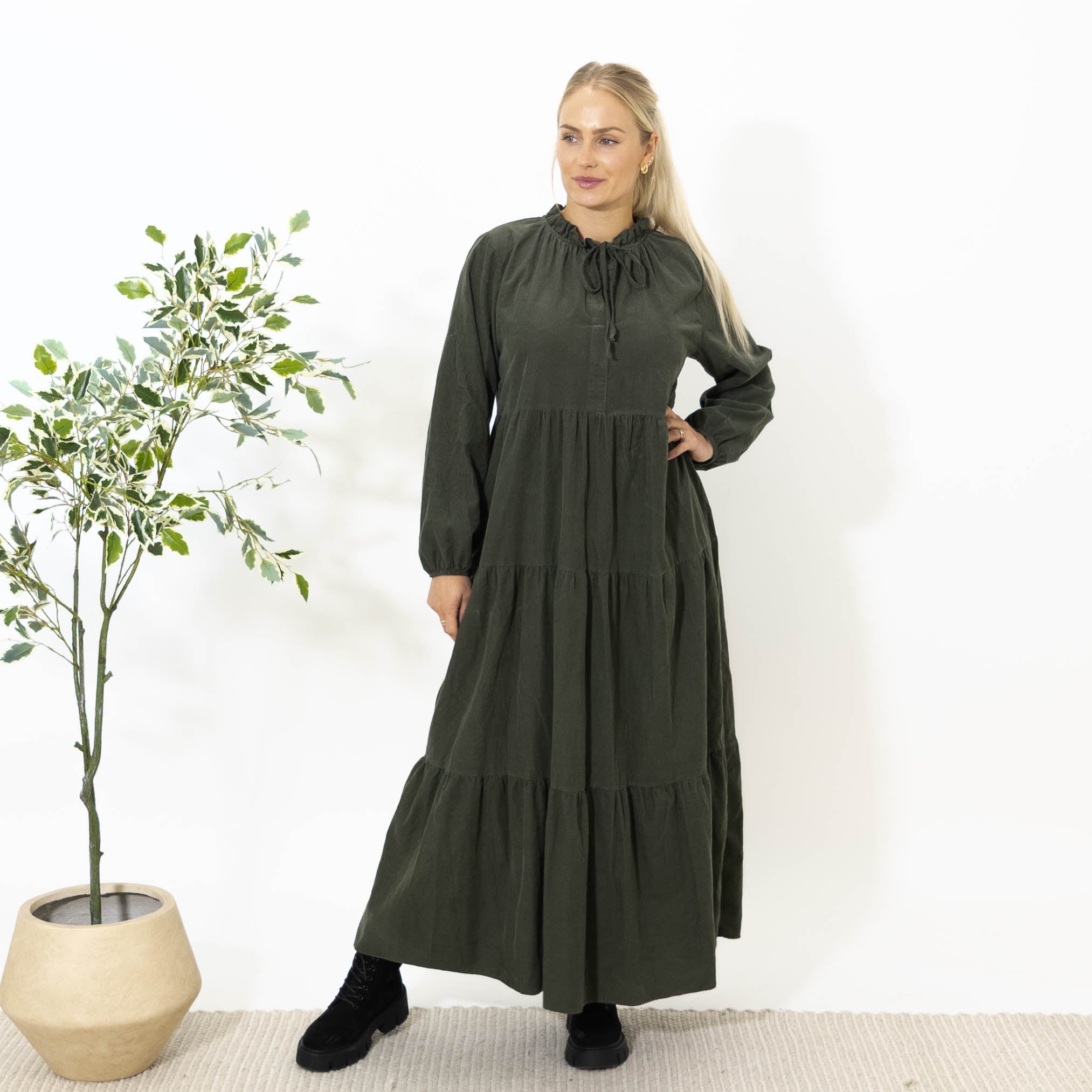 Alva babyfløjlskjole, Khaki