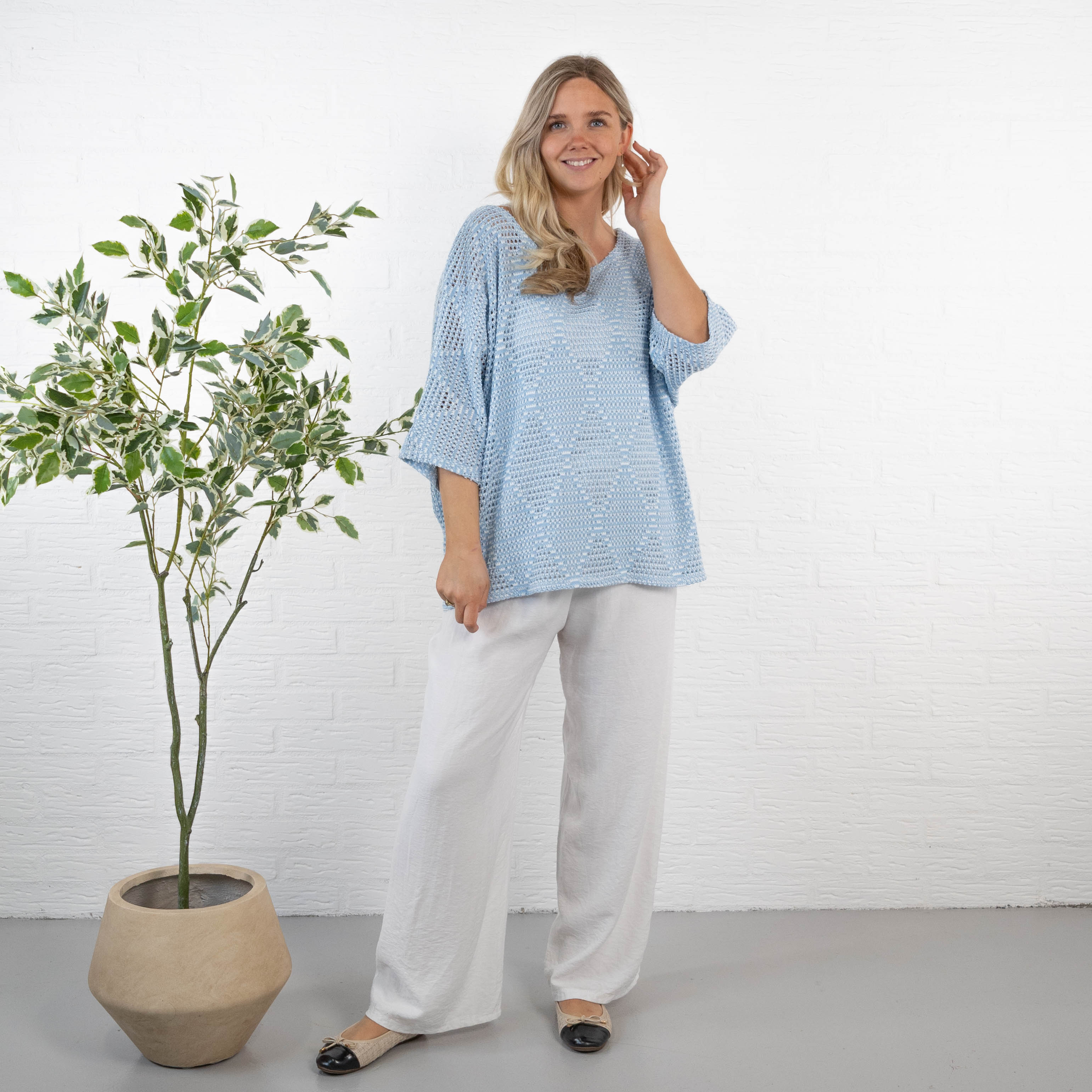 Isabel strik, Lyseblå