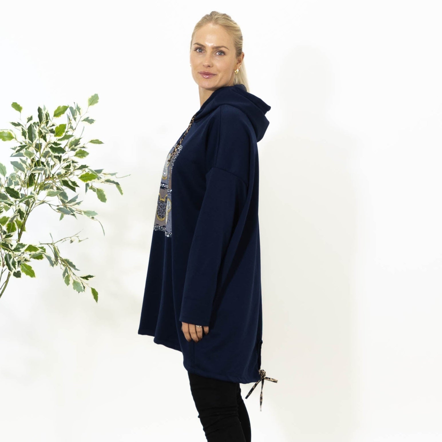 Noreen sweatshirt m. hoodie, Navy
