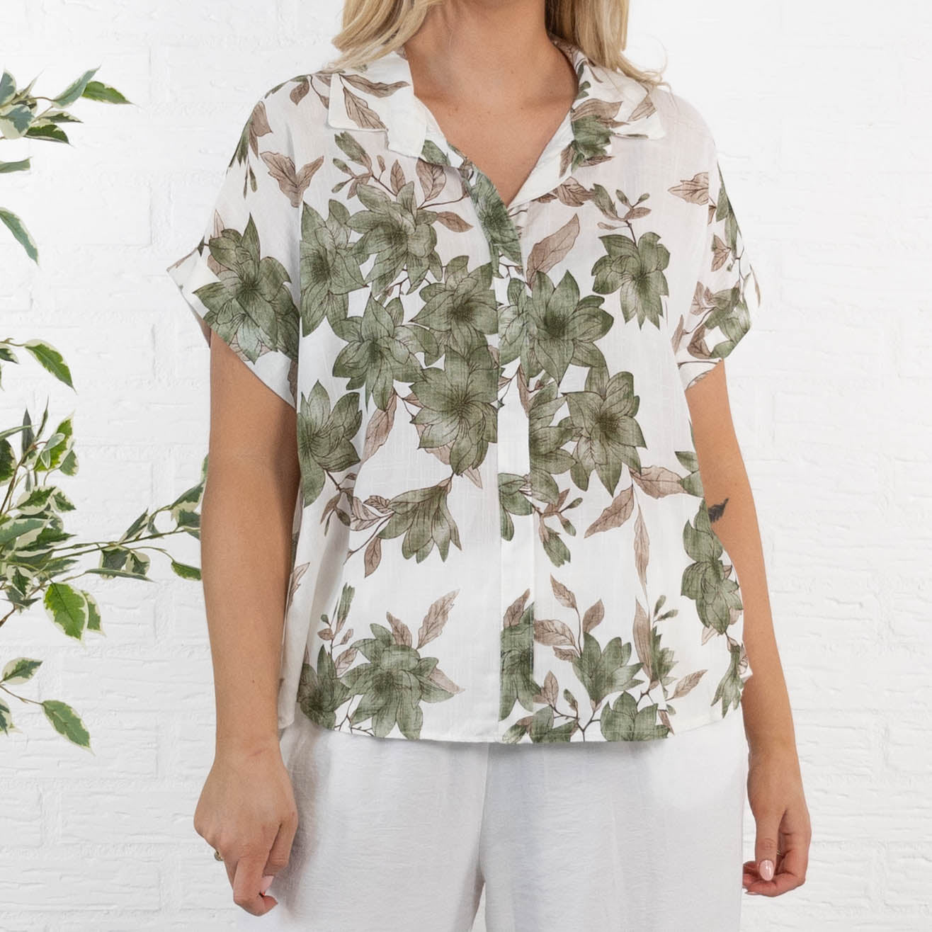 Dotty overdel, Khaki