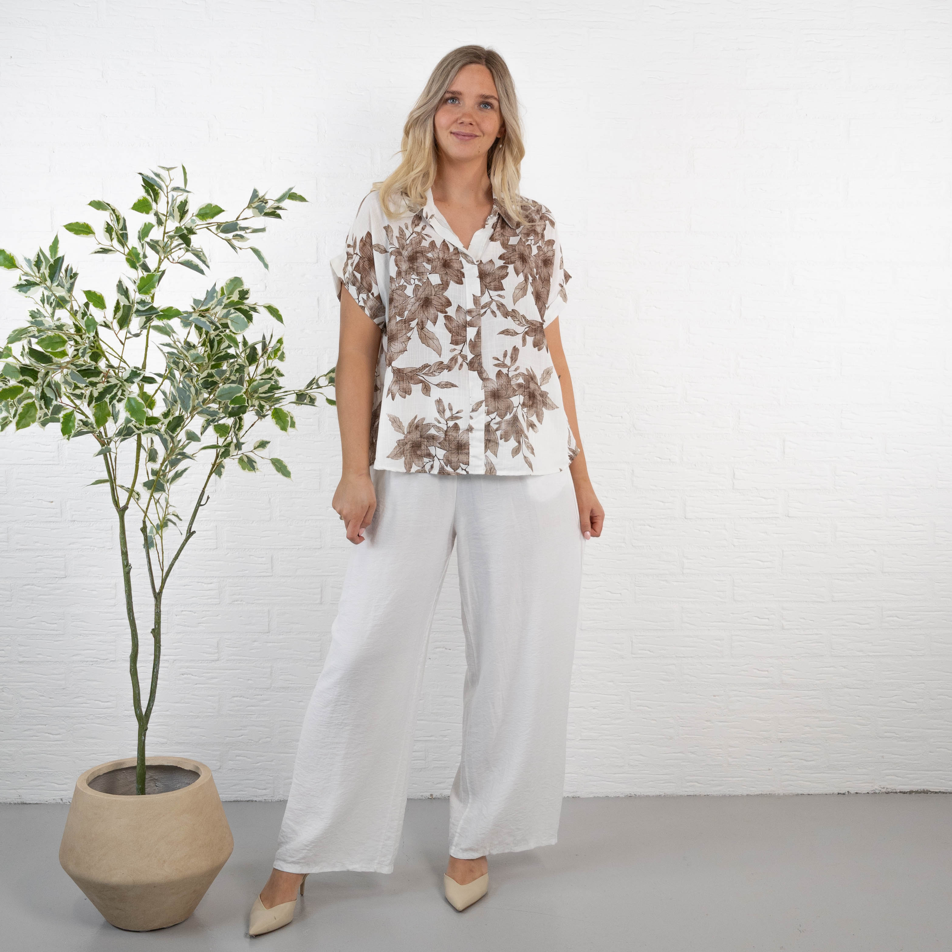 Dotty overdel, Taupe