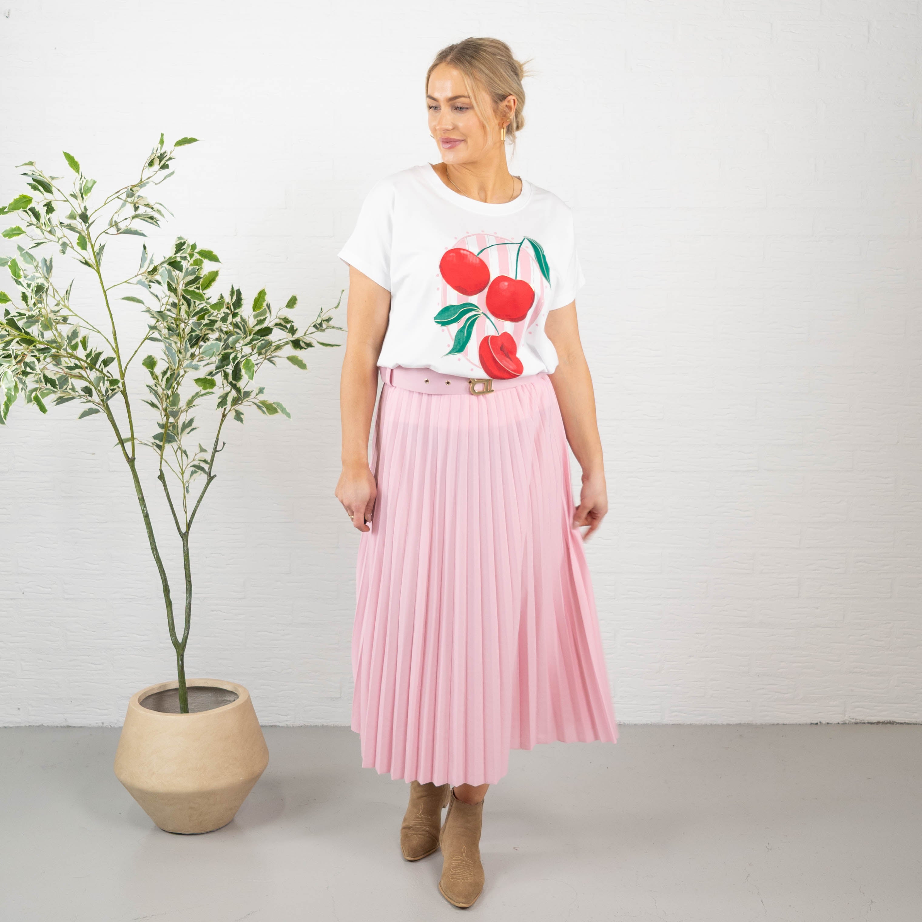 Melinda nederdel, Lyserød