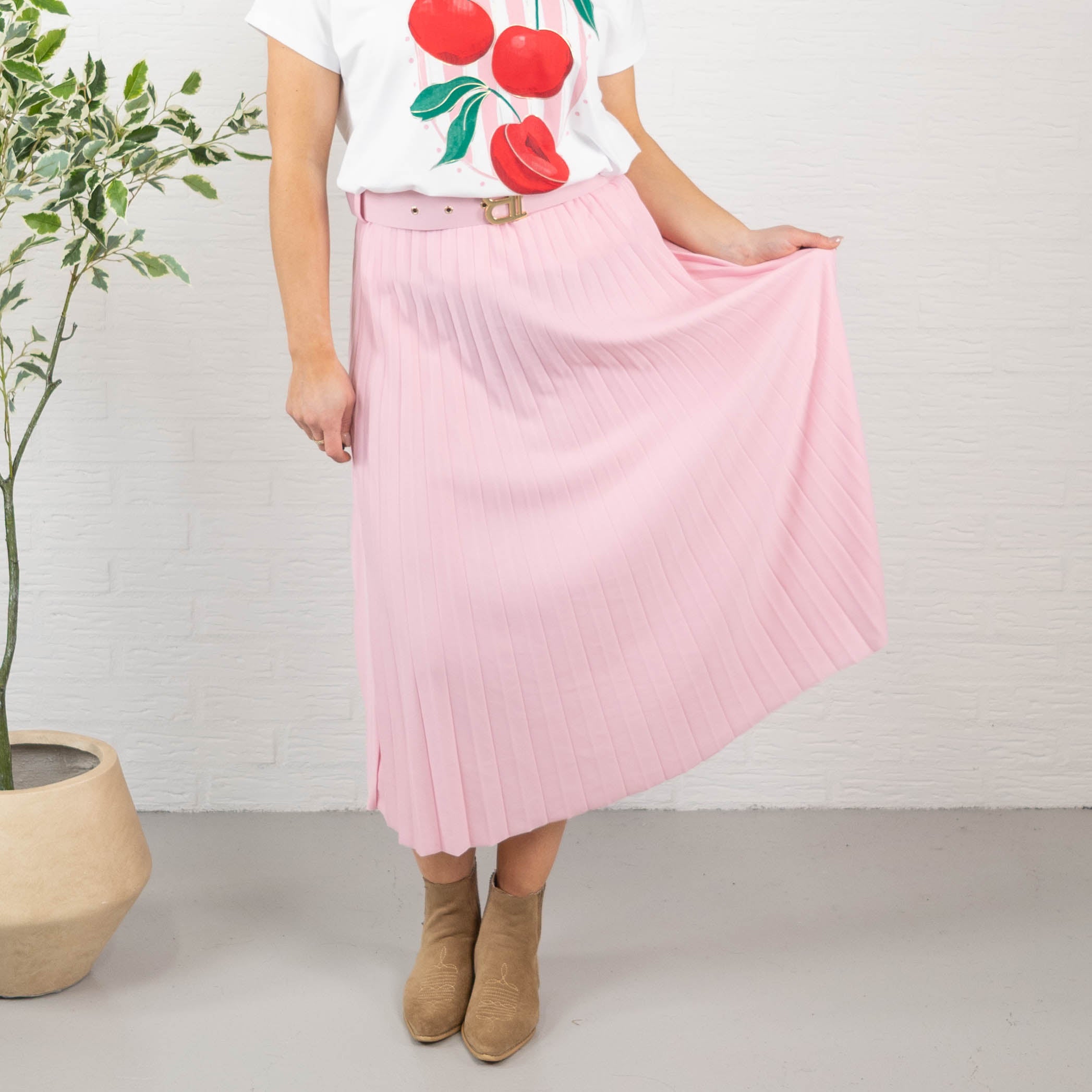 Melinda nederdel, Lyserød