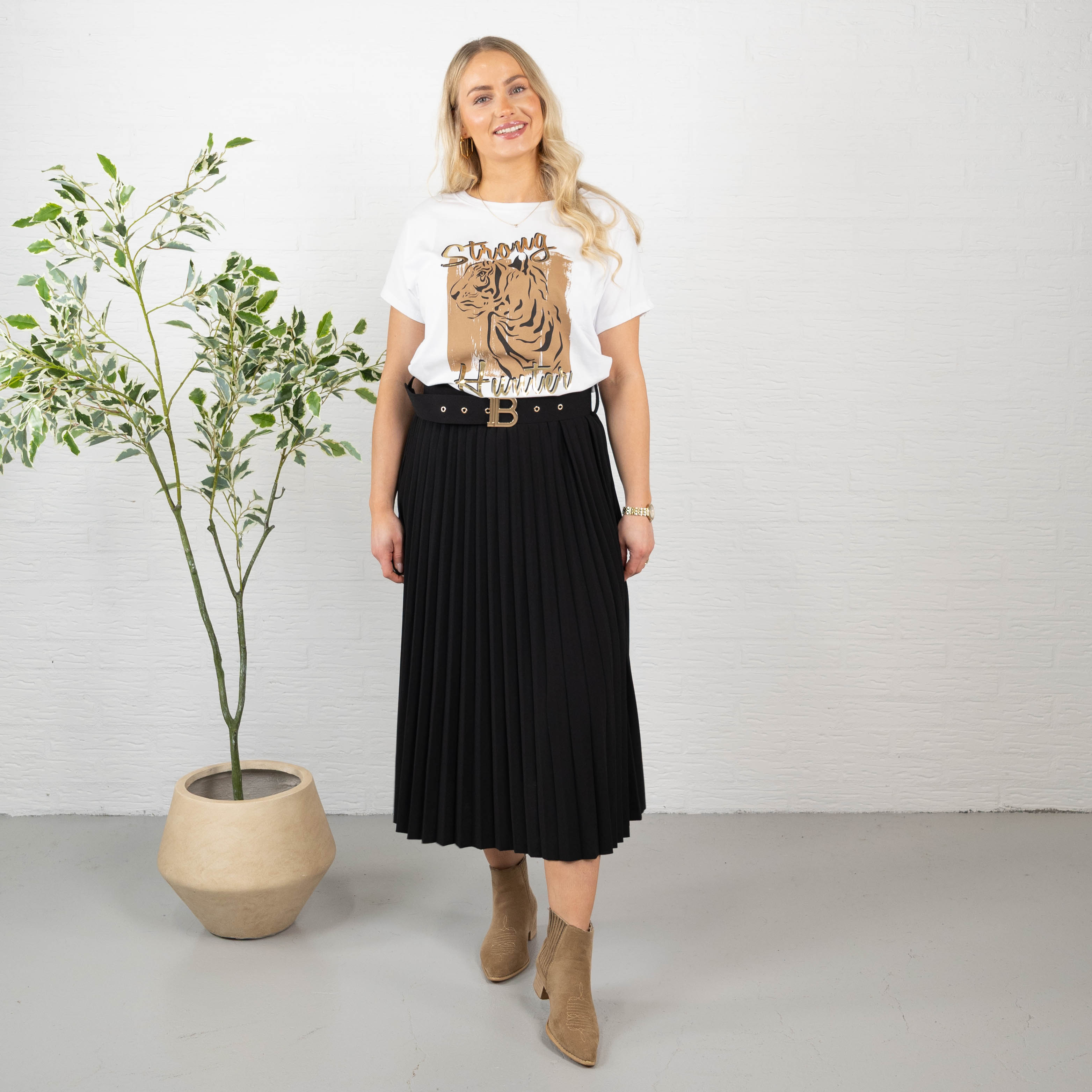 Melinda nederdel, Sort