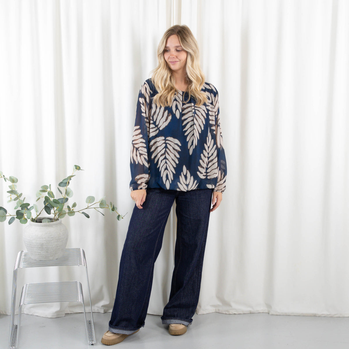 Barbera overdel, Navy