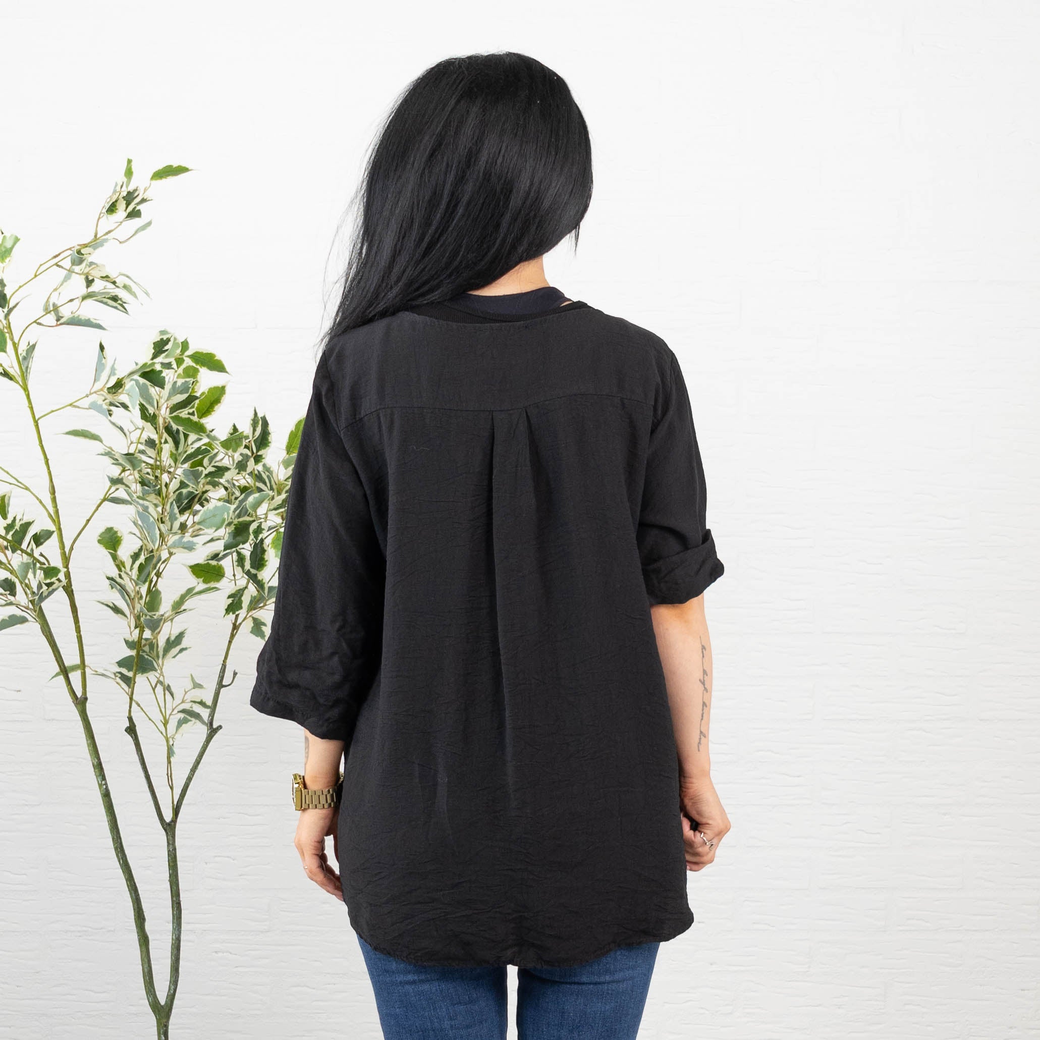 Bitten overdel, Sort