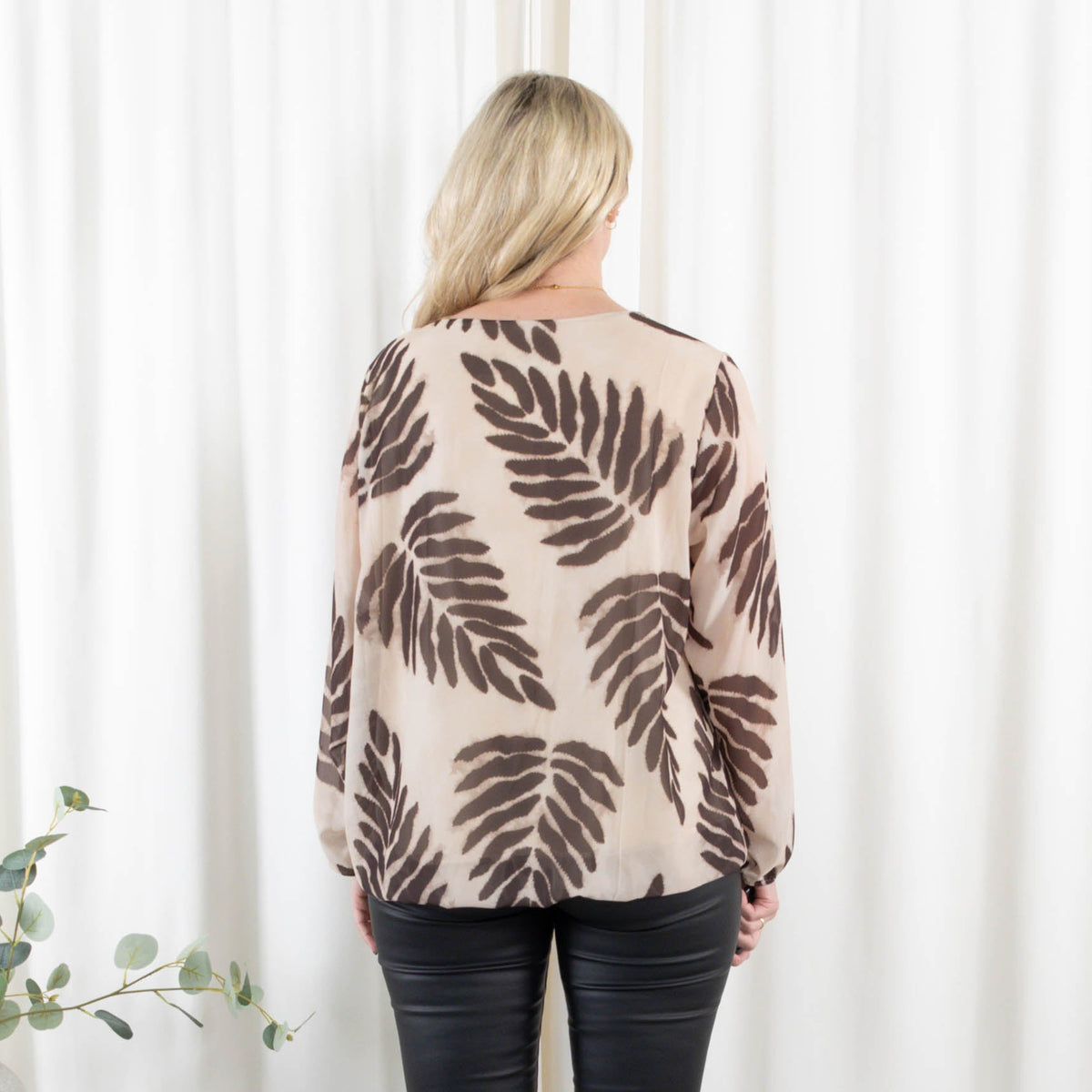 Barbera overdel, Beige