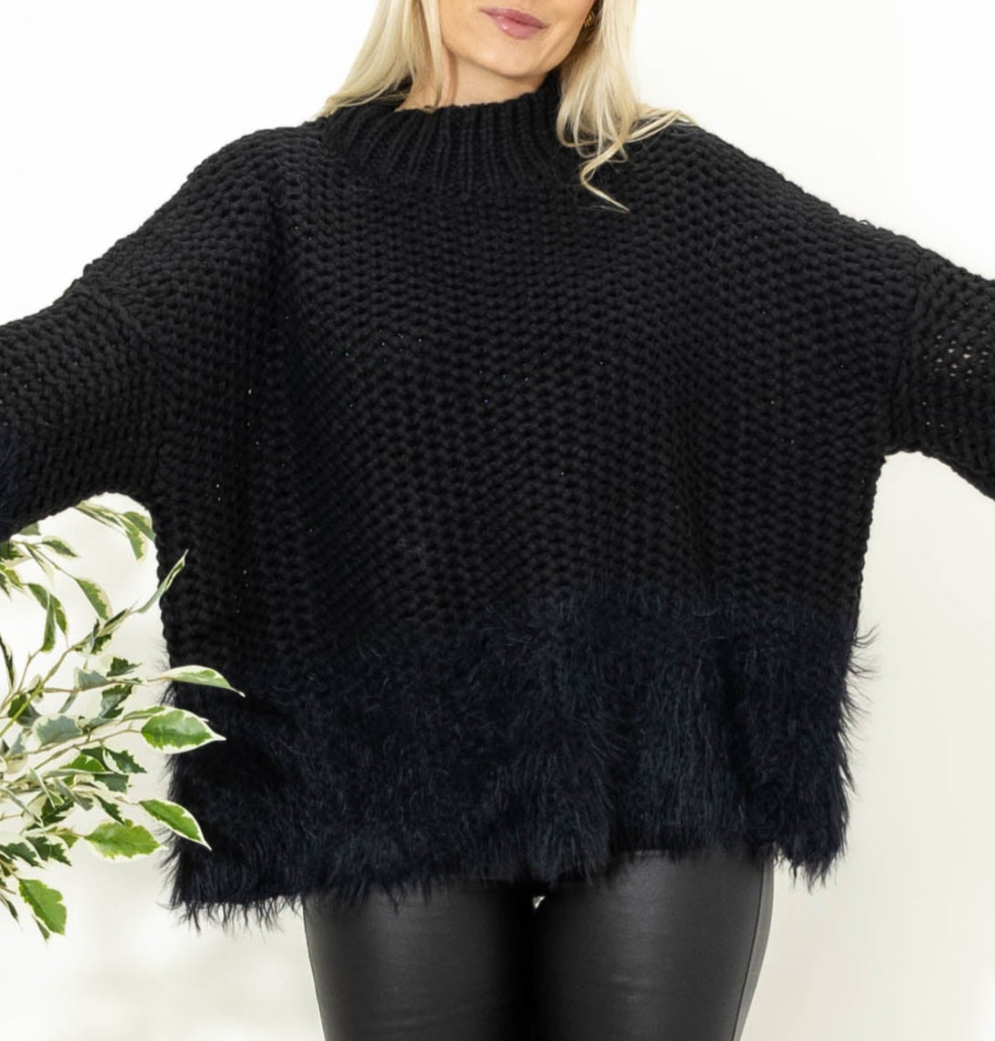 Sari oversize strik, Sort