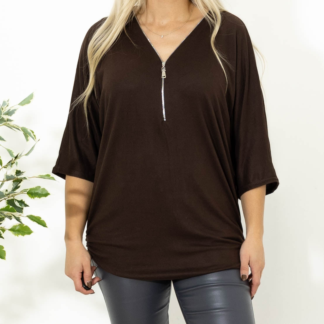 Elly batwing overdel, Choko