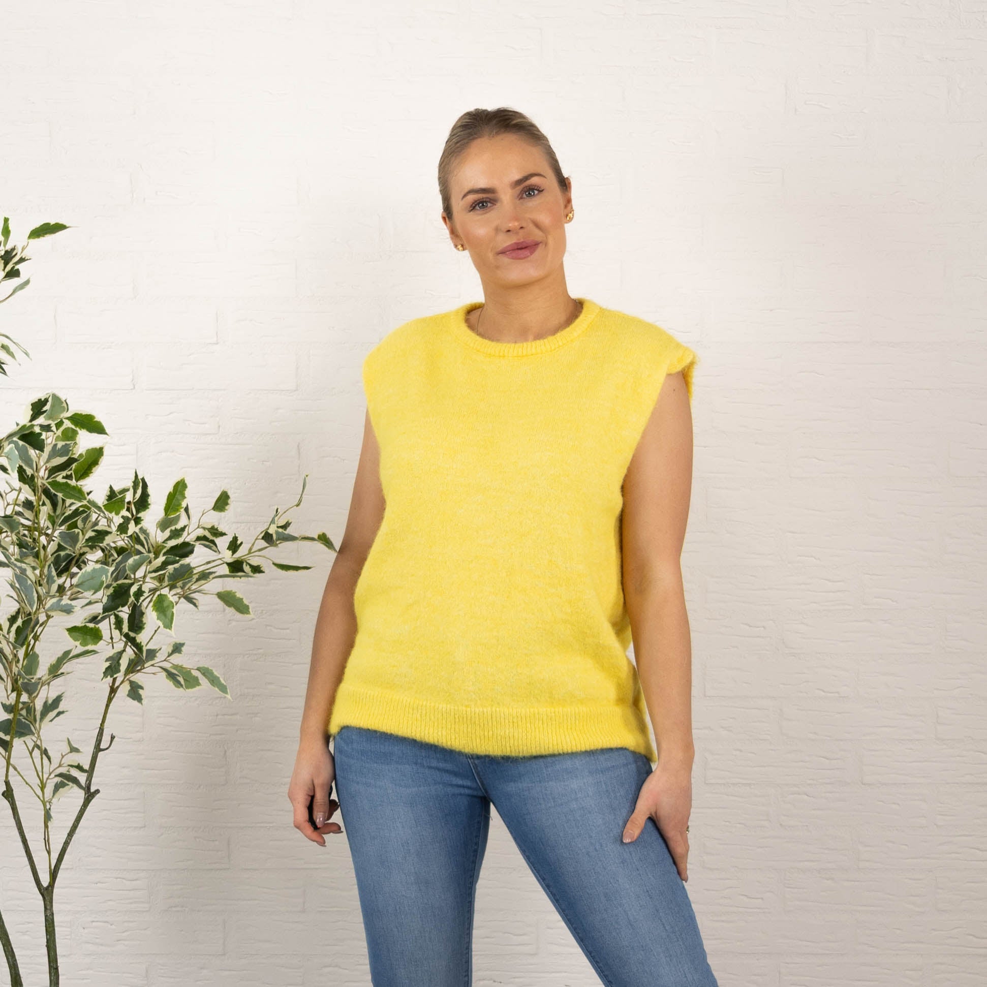 Emma vest, Gul