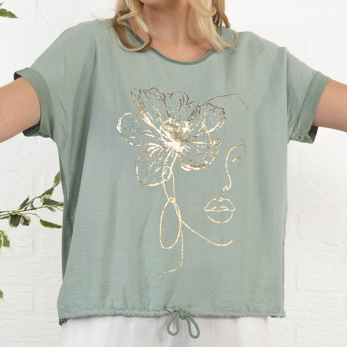 Eleanor overdel, Khaki