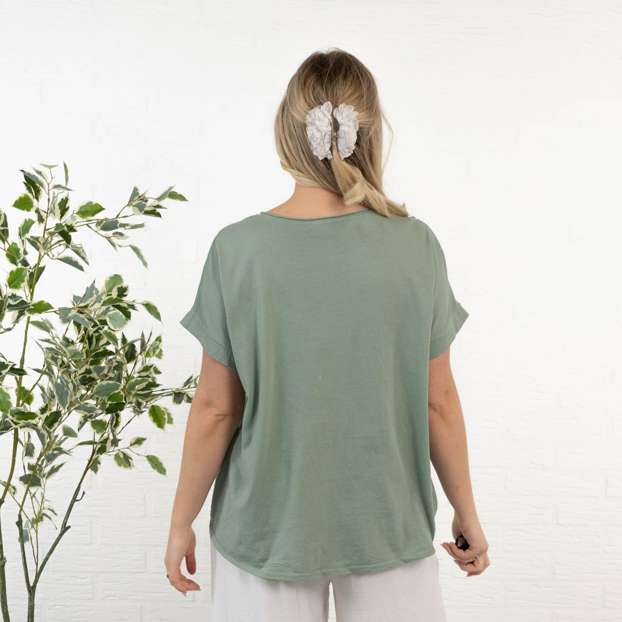 Eleanor overdel, Khaki