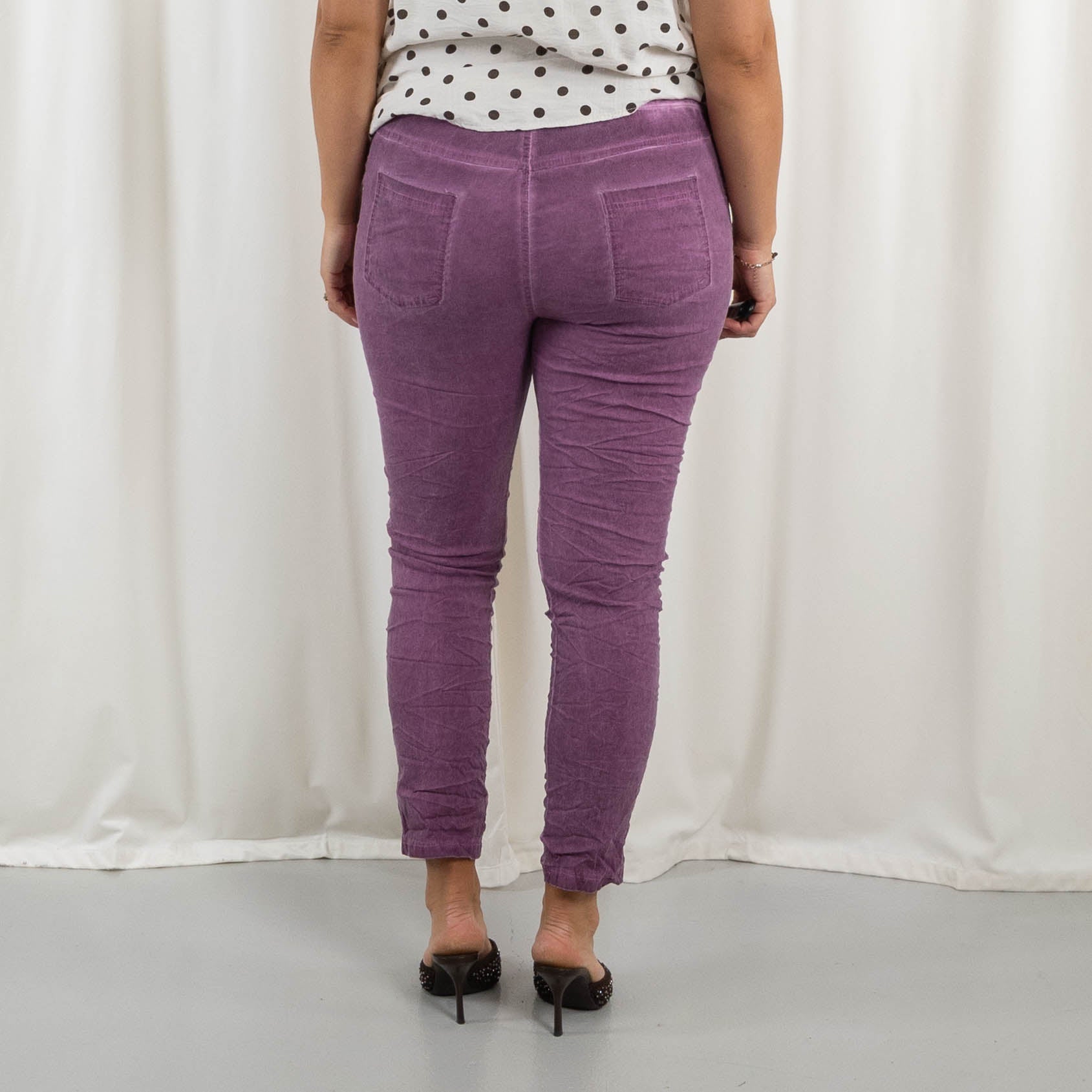 Saturn bukser, Purple