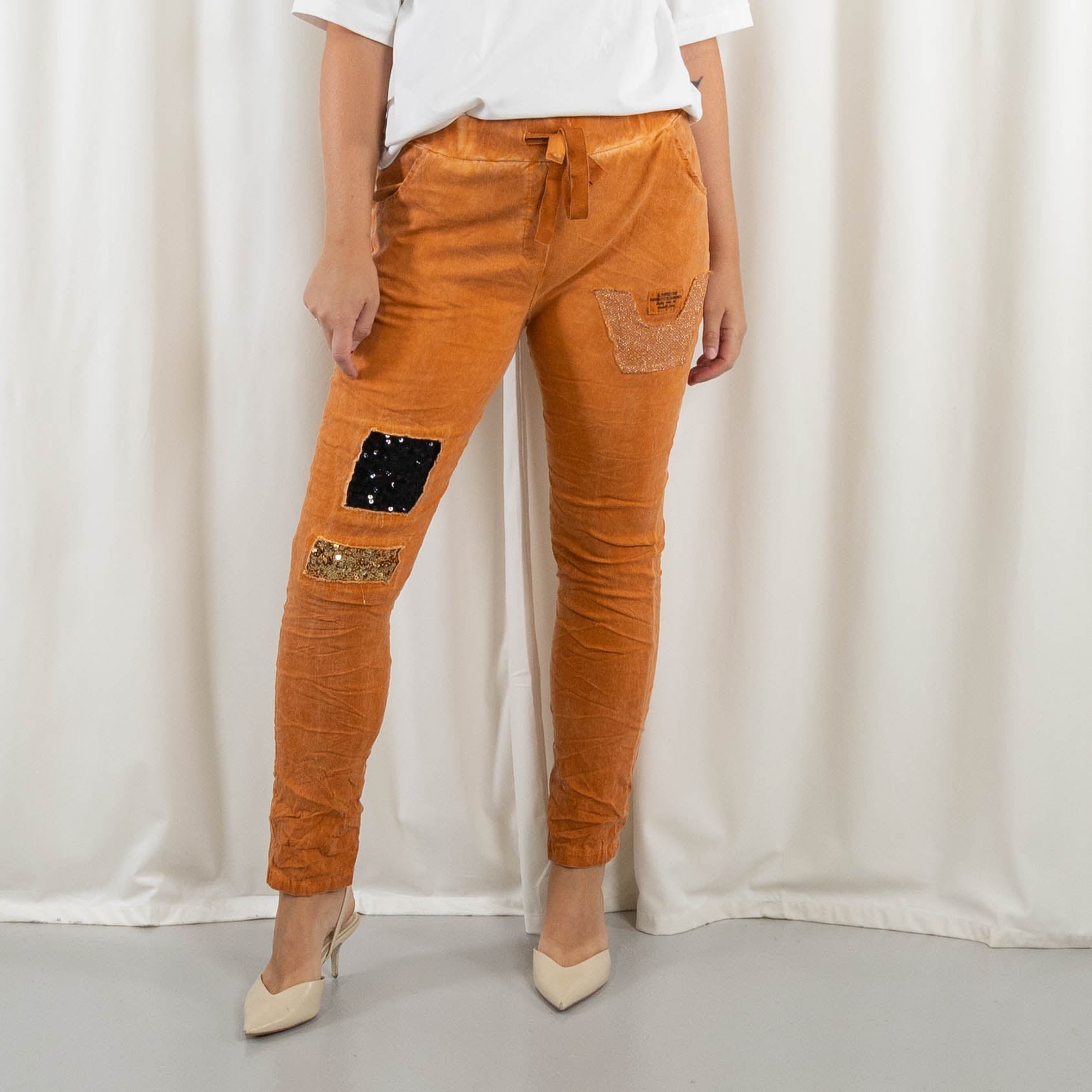 Venus bukser, Brændt orange