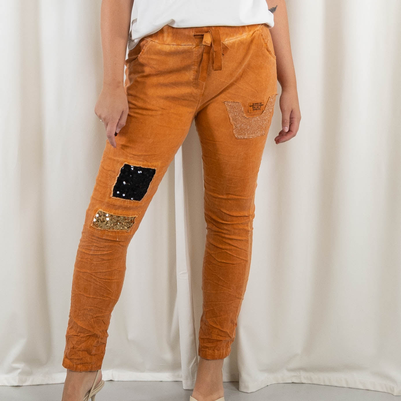 Venus bukser, Brændt orange