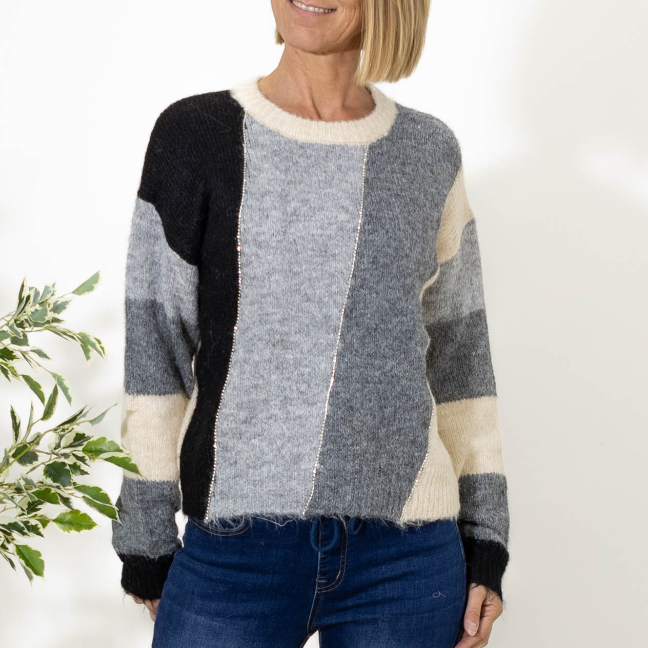 Tove kort stribet strik, Grå