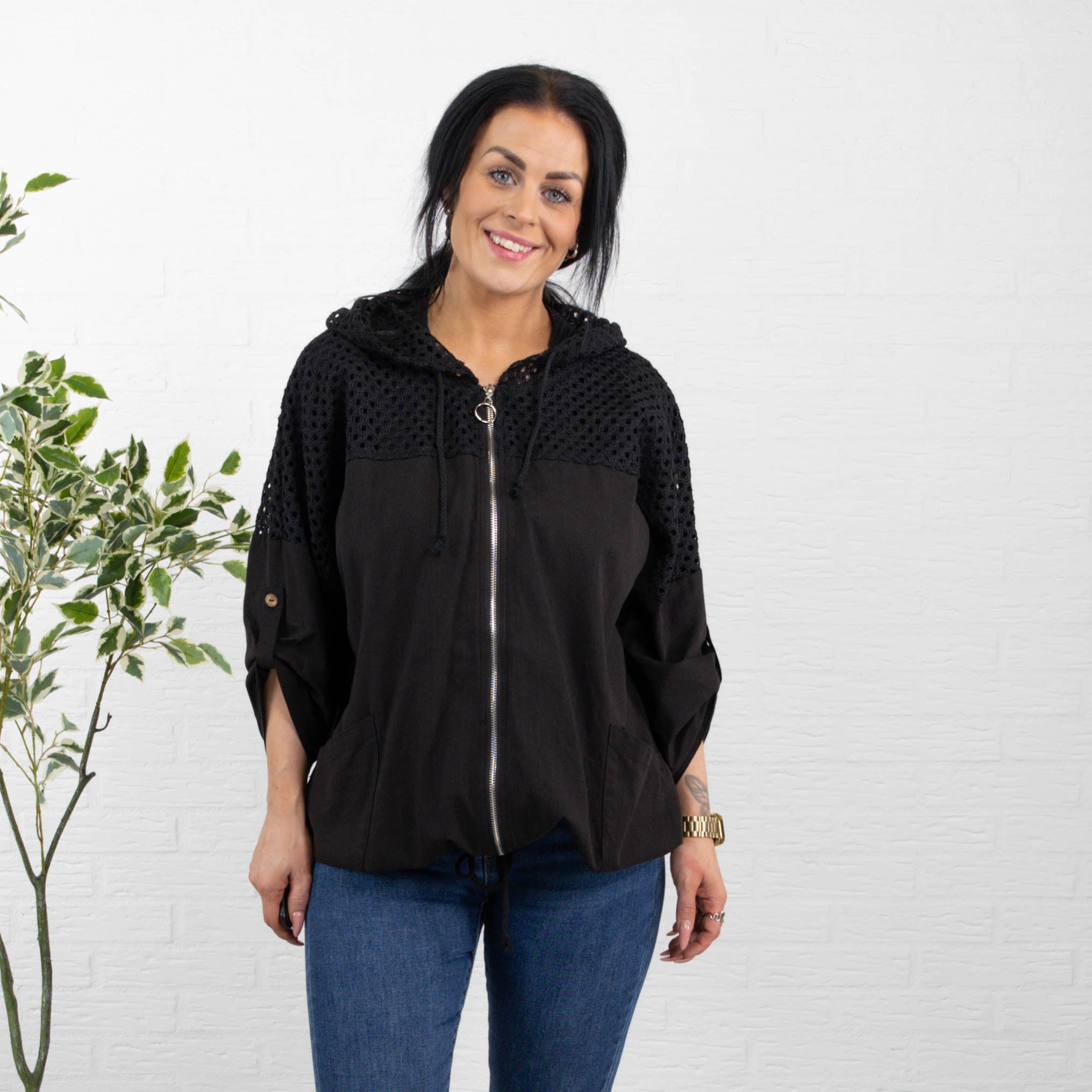 Kirsten overdel, Sort