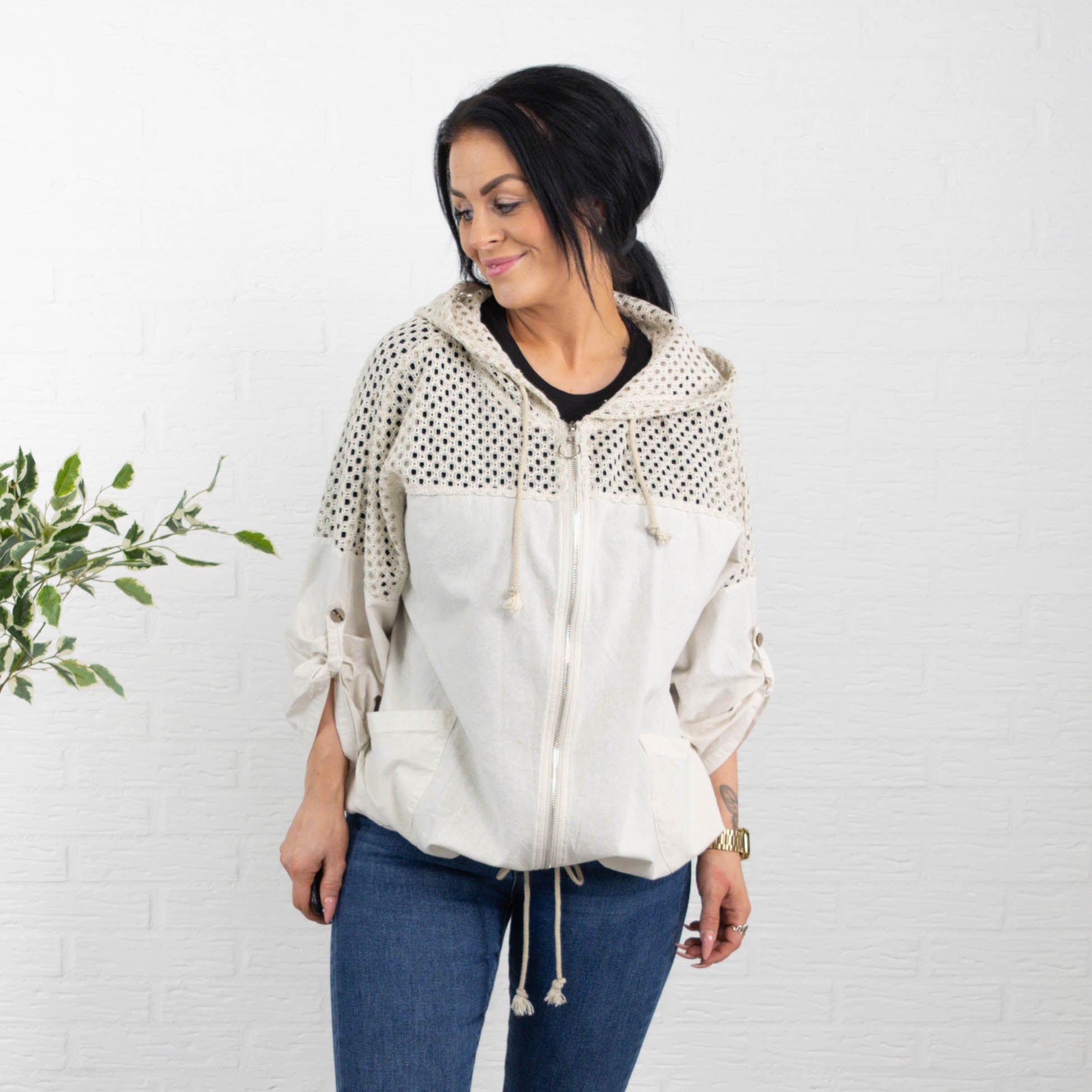 Kirsten overdel, Beige