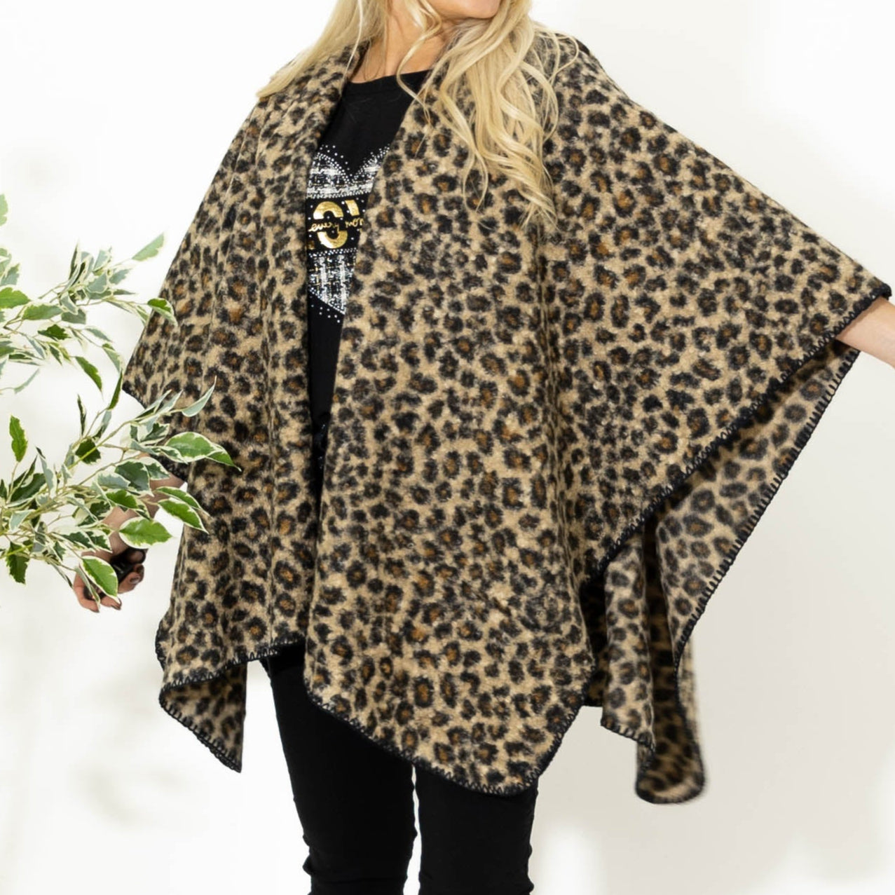 Dallas leopard poncho. Leopard