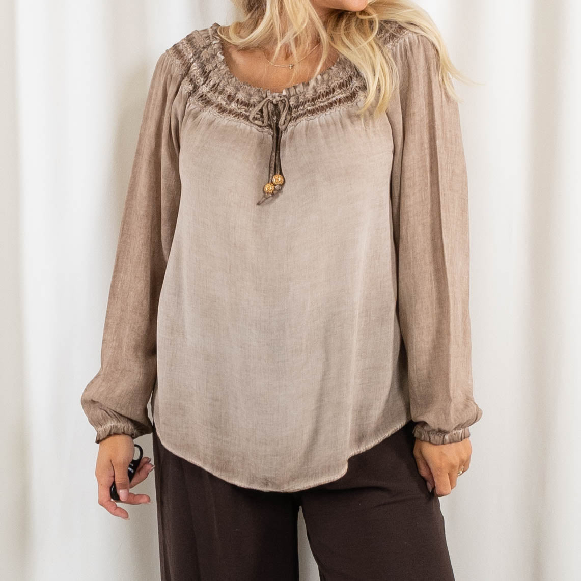 Lajla overdel, Taupe