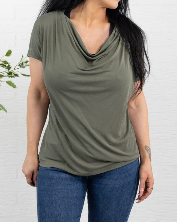 Molly overdel, Khaki