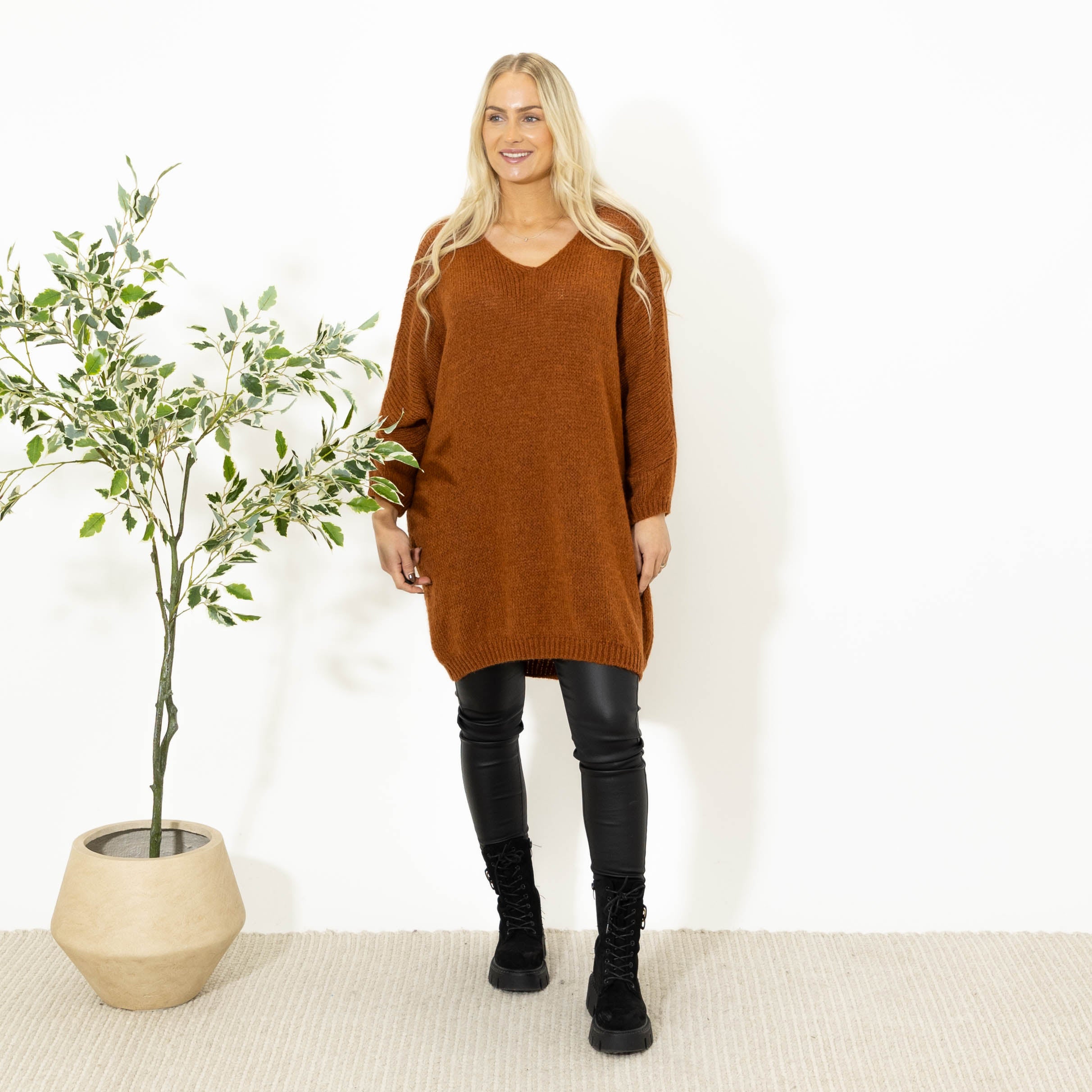 Sanne strikkjole, Rust