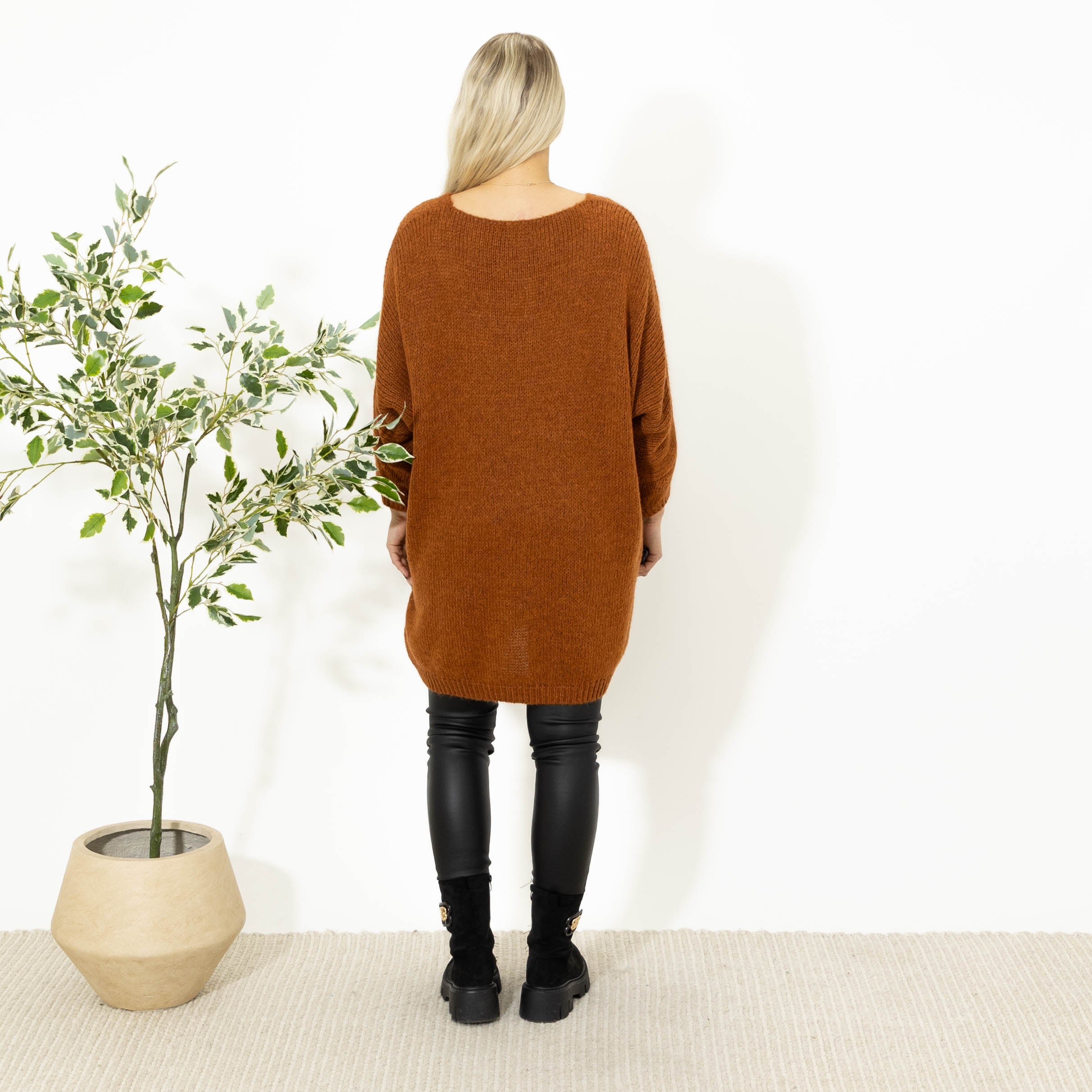 Sanne strikkjole, Rust